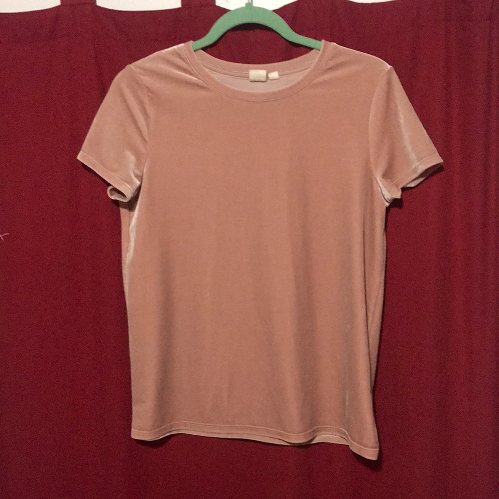 Pink velvet short sleeved top